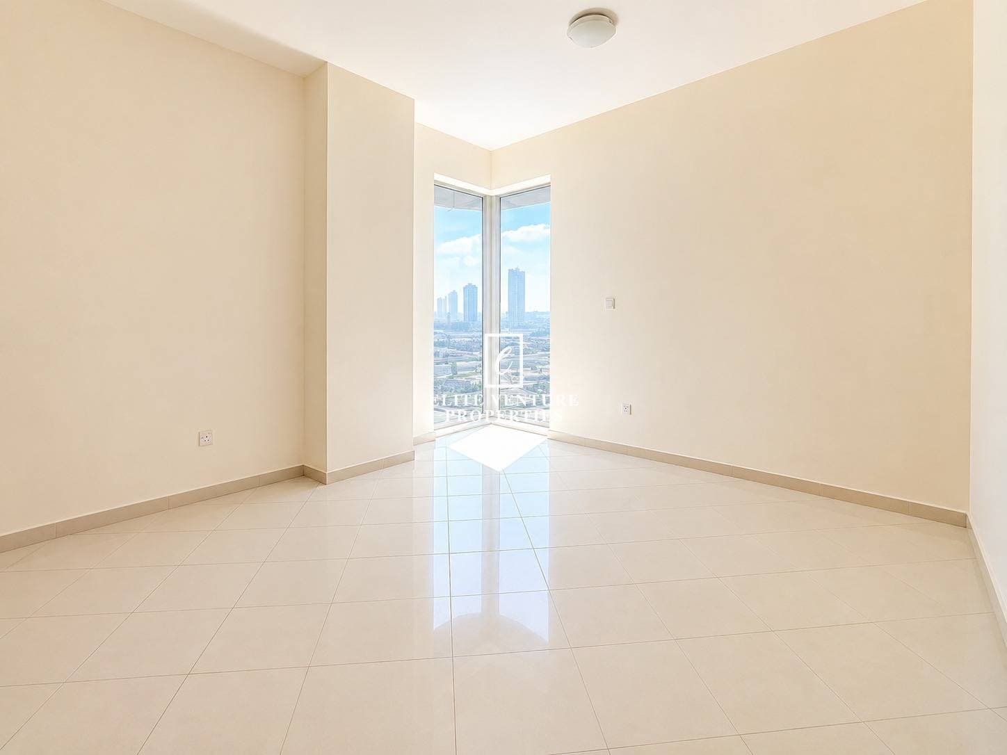 2 Bed Apartment | High Floor | Canal View | Prime Location in Hub Canal 2 Tower, Dubai 4