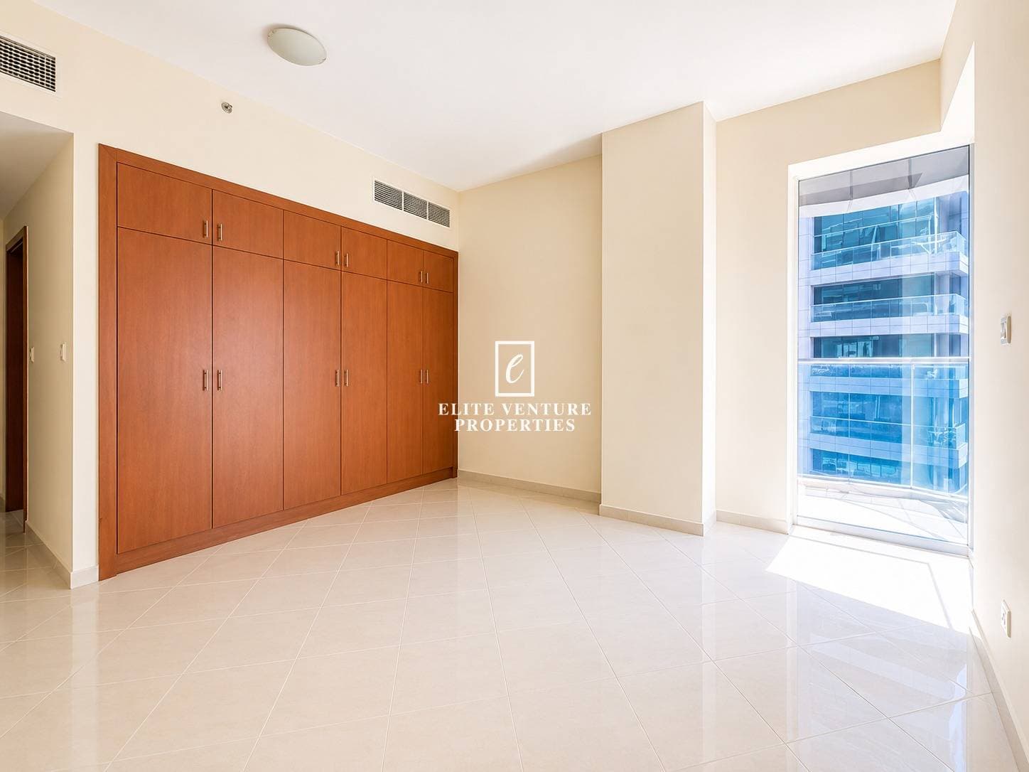 2 Bed Apartment | High Floor | Canal View | Prime Location in Hub Canal 2 Tower, Dubai 3