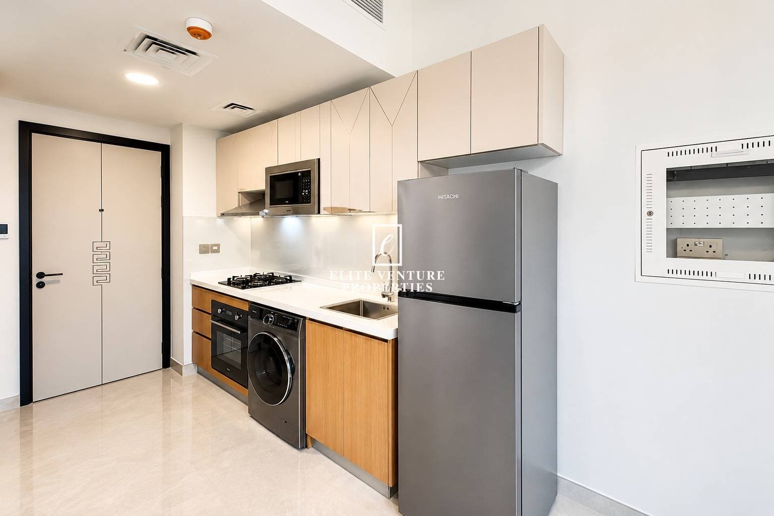 Studio Apartment | Vacant | High Floor | Investor Deal in Skyz by Danube, Dubai 3