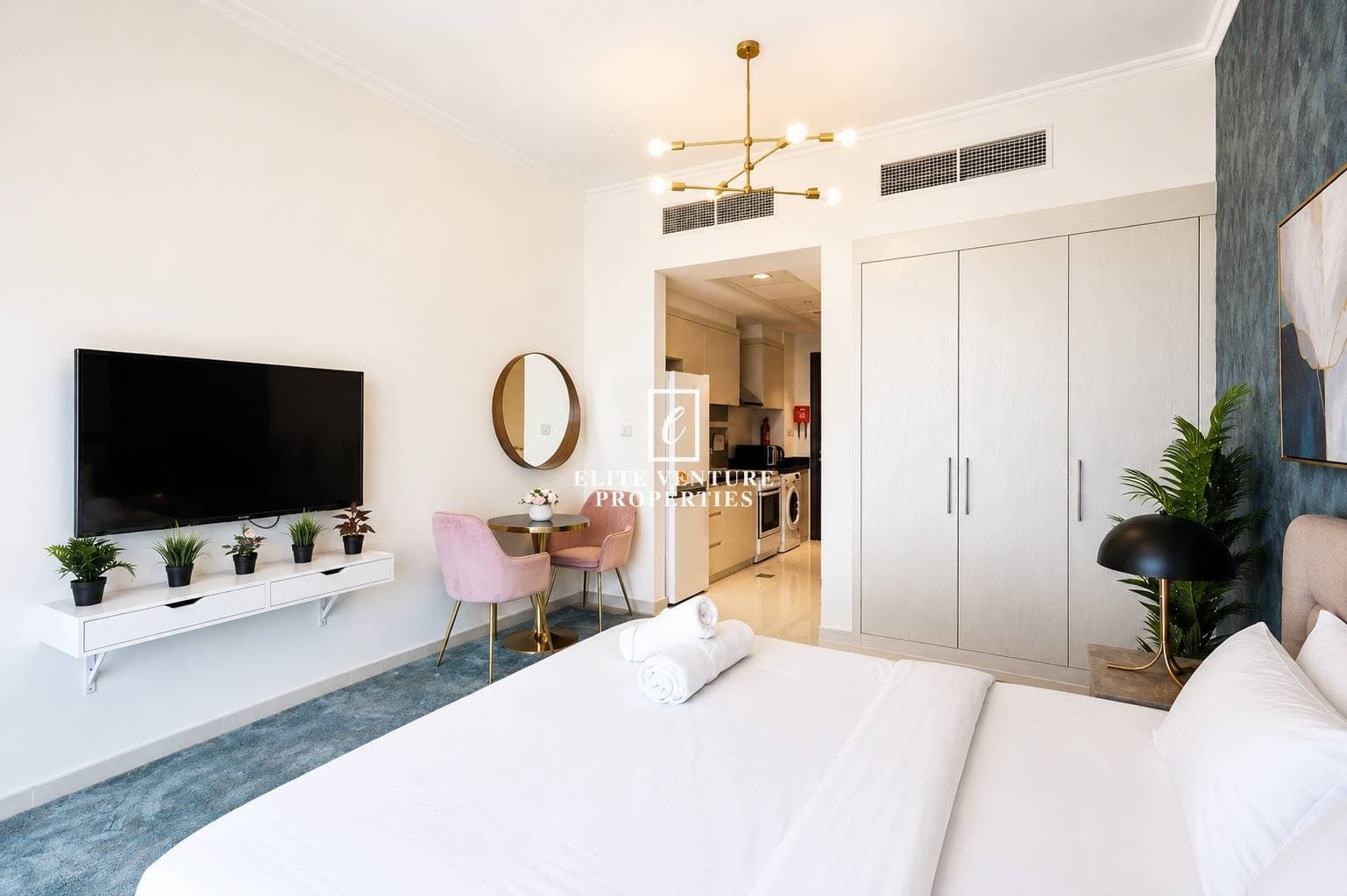 Studio Apartment | Fully Furnished | Prime Location | Best Deal in Carson  B, Dubai 3