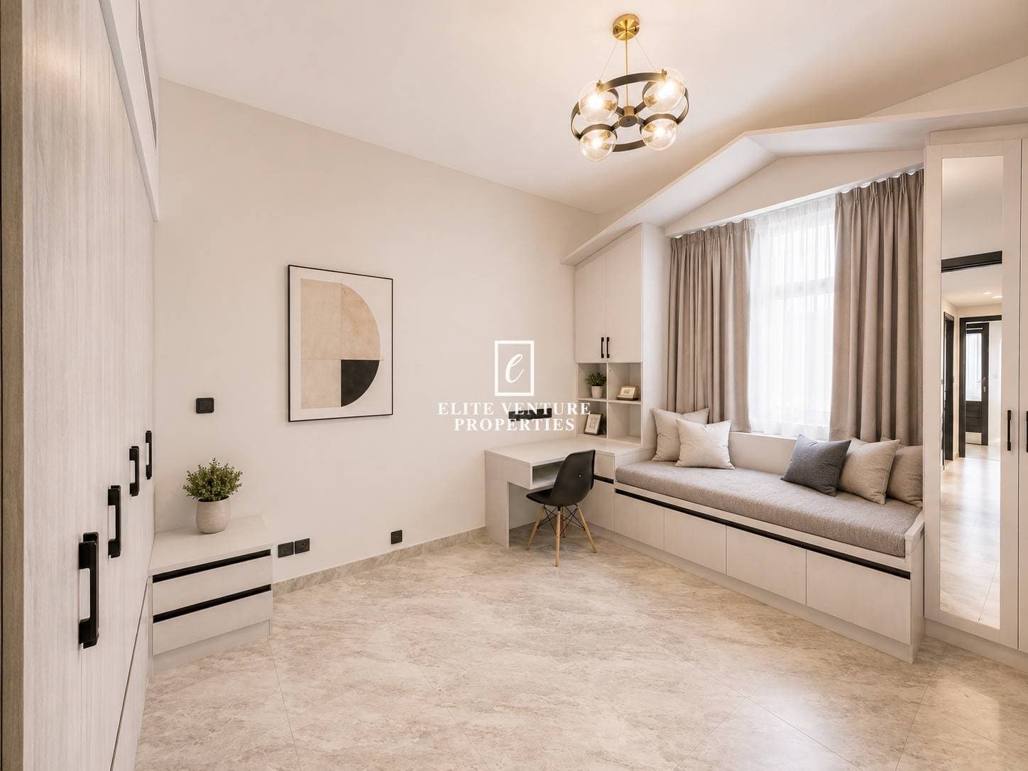 2 Bed Apartment | Tenanted | Spacious | Upgraded Unit in New Bridge Hill 1, Dubai 5