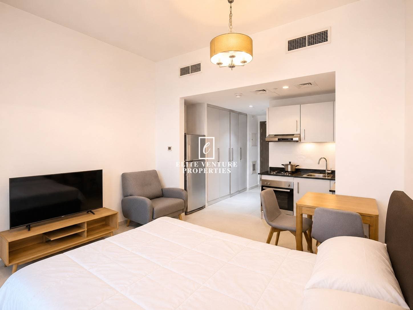 Studio Apartment | Fully Furnished | Spacious | Modern in Roy Mediterranean by Azizi, Dubai 3