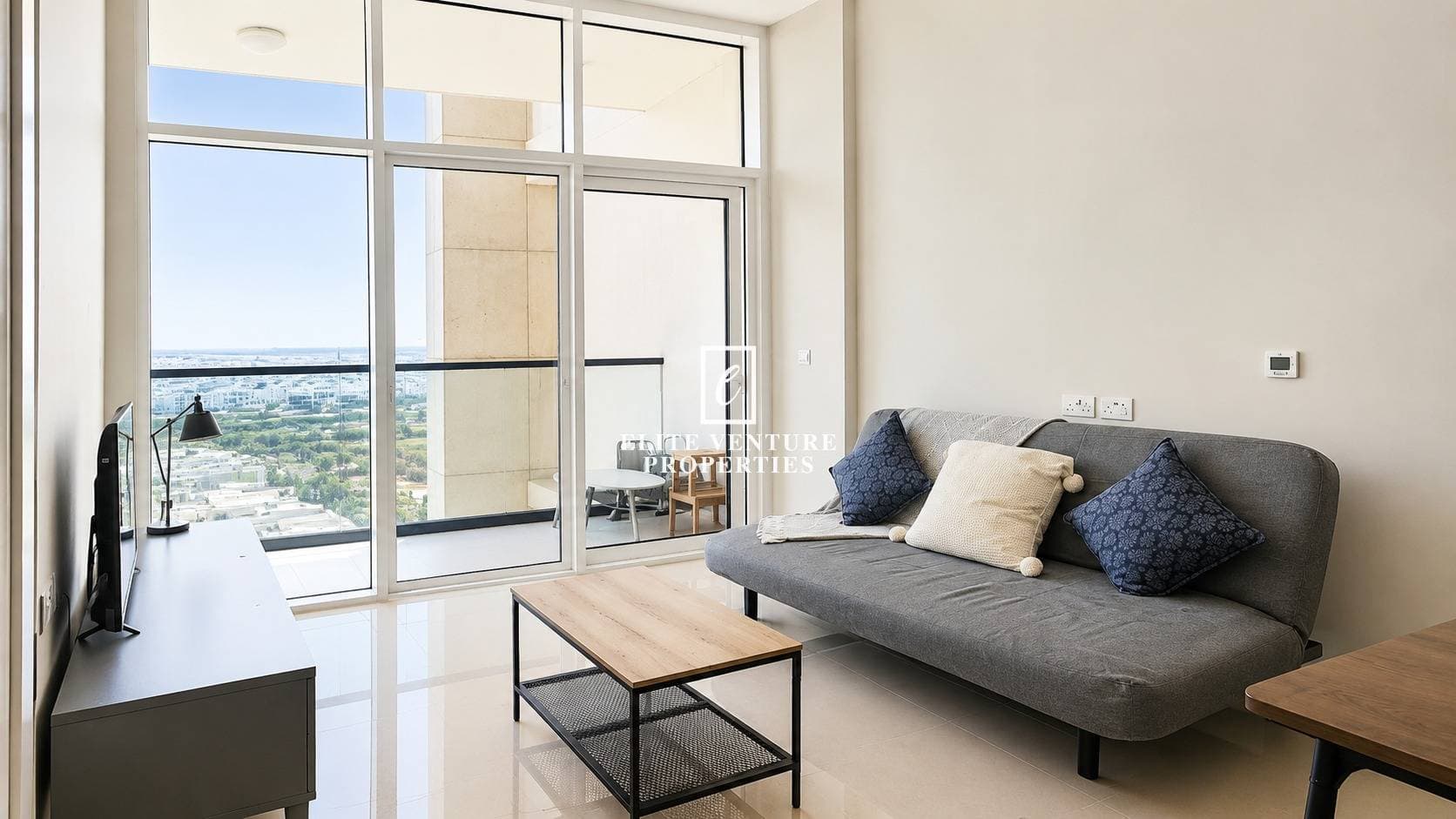1 Bed Apartment | Fully Furnished | Spacious Layout | High Floor in Golf Vita A, Dubai 3