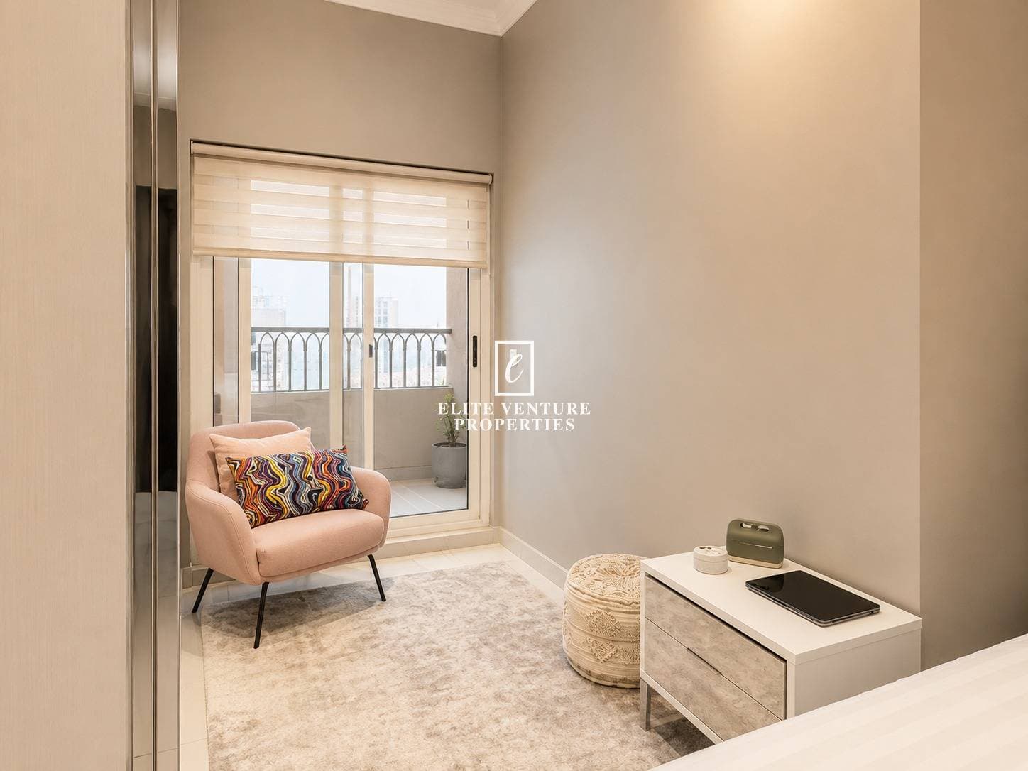 1 Bed Apartment | Fully Furnished | Vacant on Transfer | Upgraded in Arabian, Dubai 5