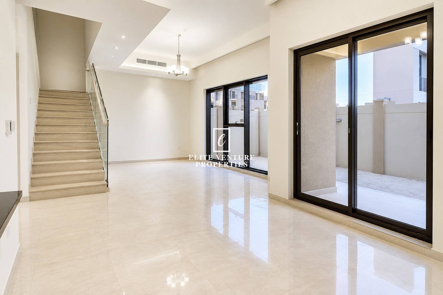4 Bed Villa | Rented | Huge Layout | Spacious | Prime Location in Sevilla, Dubai 4
