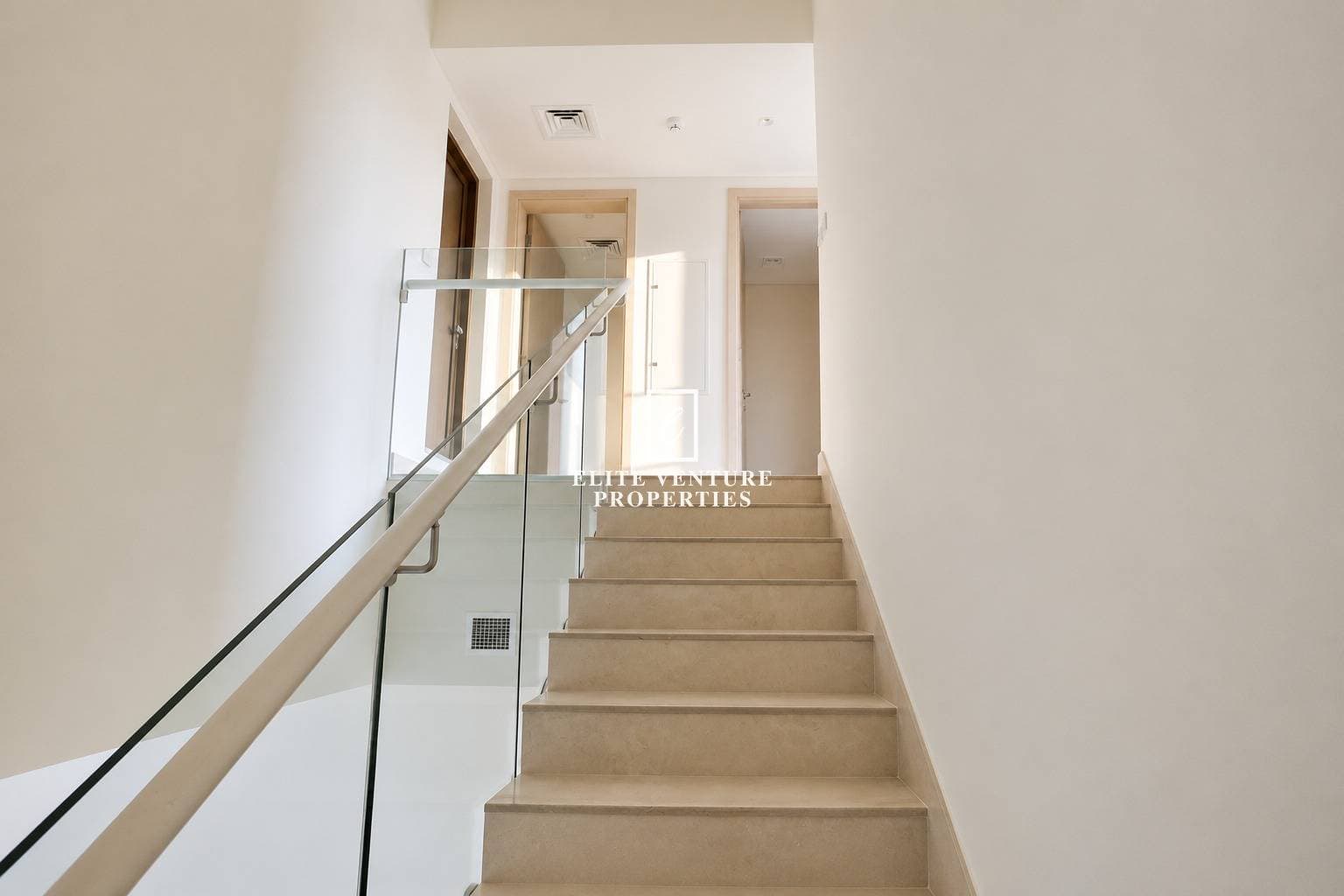 4 Bed Villa | Rented | Huge Layout | Spacious | Prime Location in Sevilla, Dubai 3