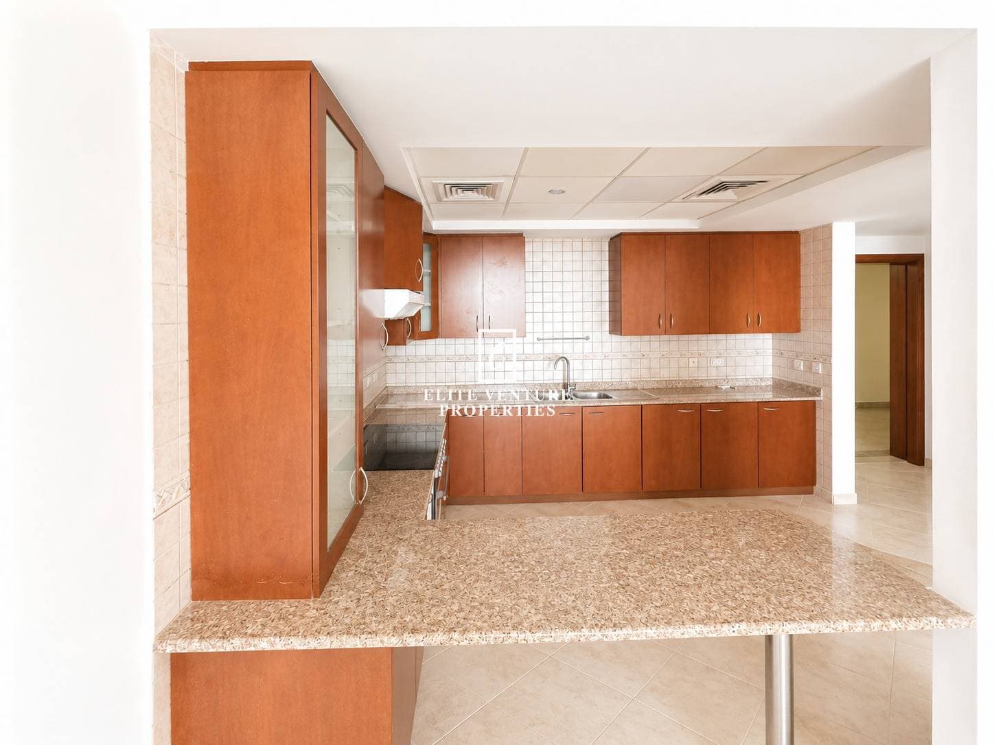 2 Bed Apartment | Vacant | Spacious | Garden Views in New Bridge Hill 1, Dubai 3