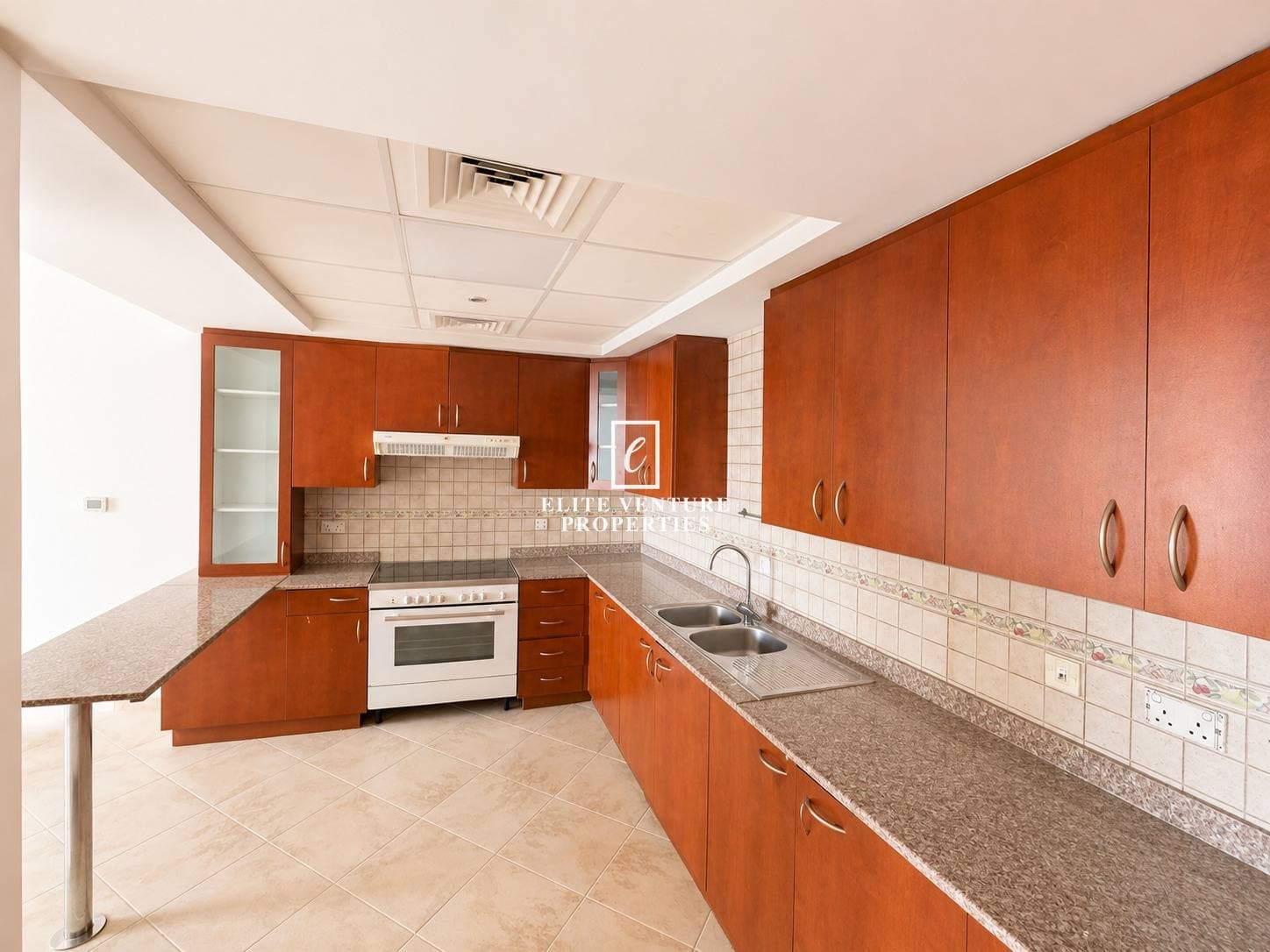 2 Bed Apartment | Vacant | Spacious | Garden Views in New Bridge Hill 1, Dubai 5