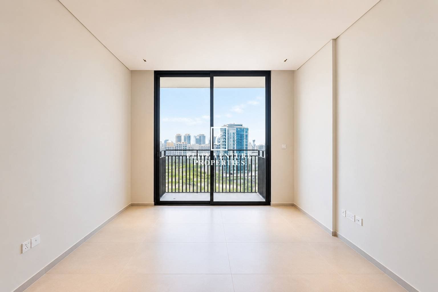 Studio Apartment | Premium Quality | Fitted Kitchen | Greal Deal in Beverly Boulevard, Dubai 3
