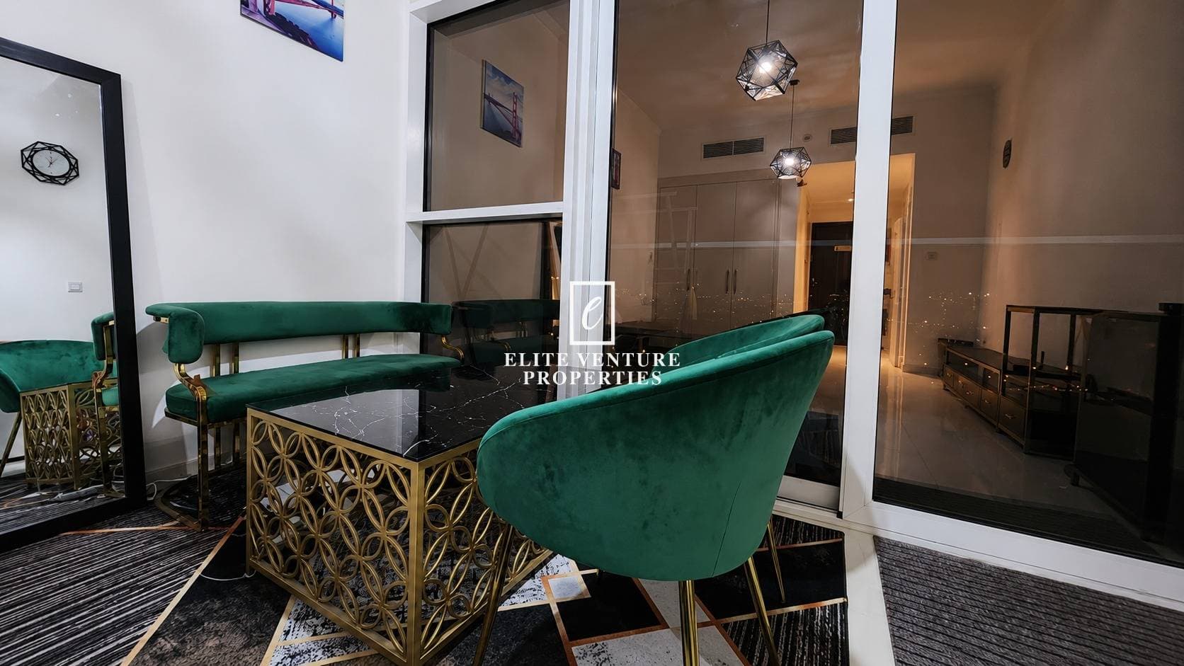 Studio Apartment | Fully Furnished | Spacious Layout | High Floor in Carson  A, Dubai 5