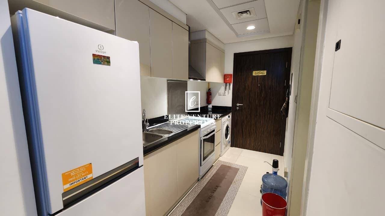 Studio Apartment | Fully Furnished | Spacious Layout | High Floor in Carson  A, Dubai 3