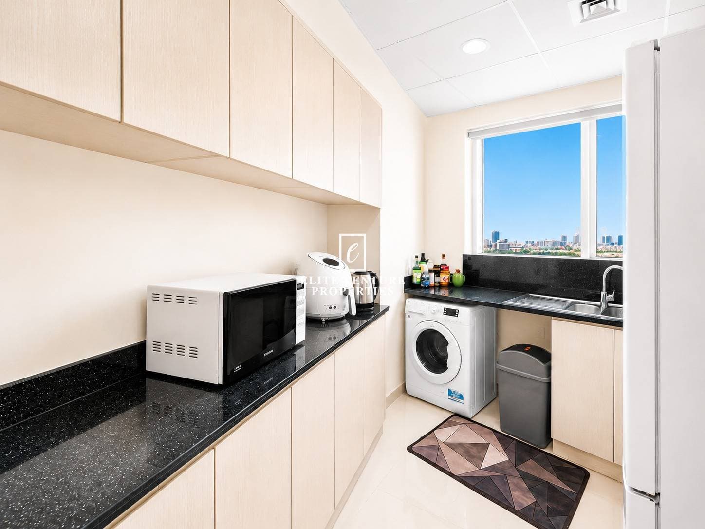 1 Bed Apartment | Fully Furnished | Great Offer | Prime Location in Carson  C, Dubai 5