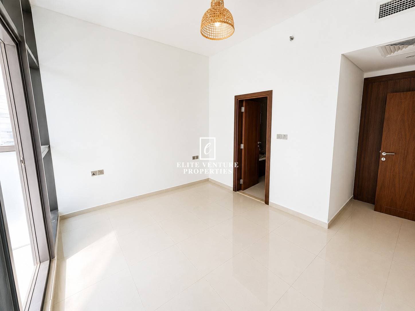 1 Bed Apartment | Great Deal | Prime Location | Spacious Layout in Jasmine A, Dubai 4