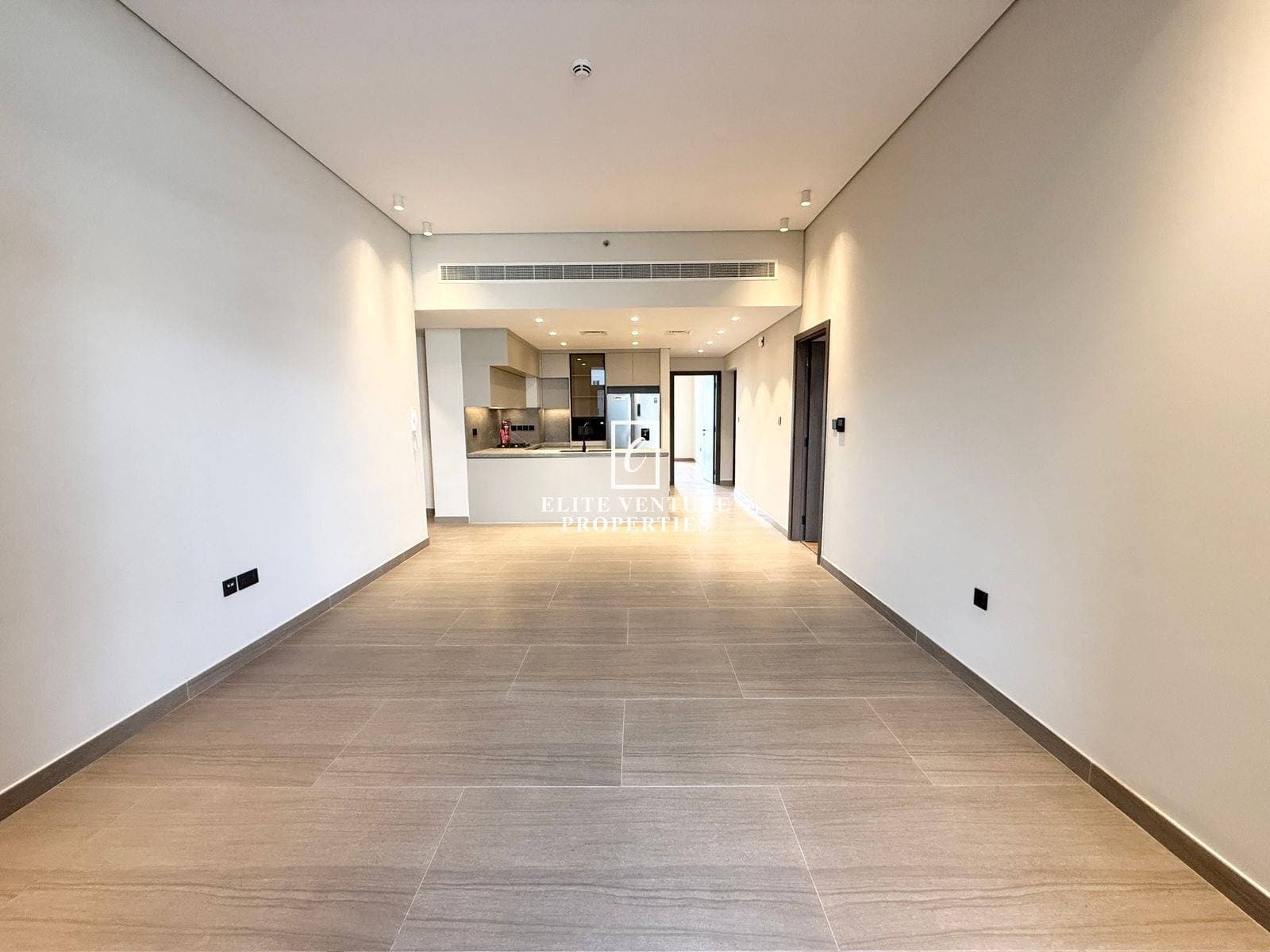 3 Bed Apartment | Pool View | Luxurious Living | Investor Deal in Marquis Galleria, Dubai 4