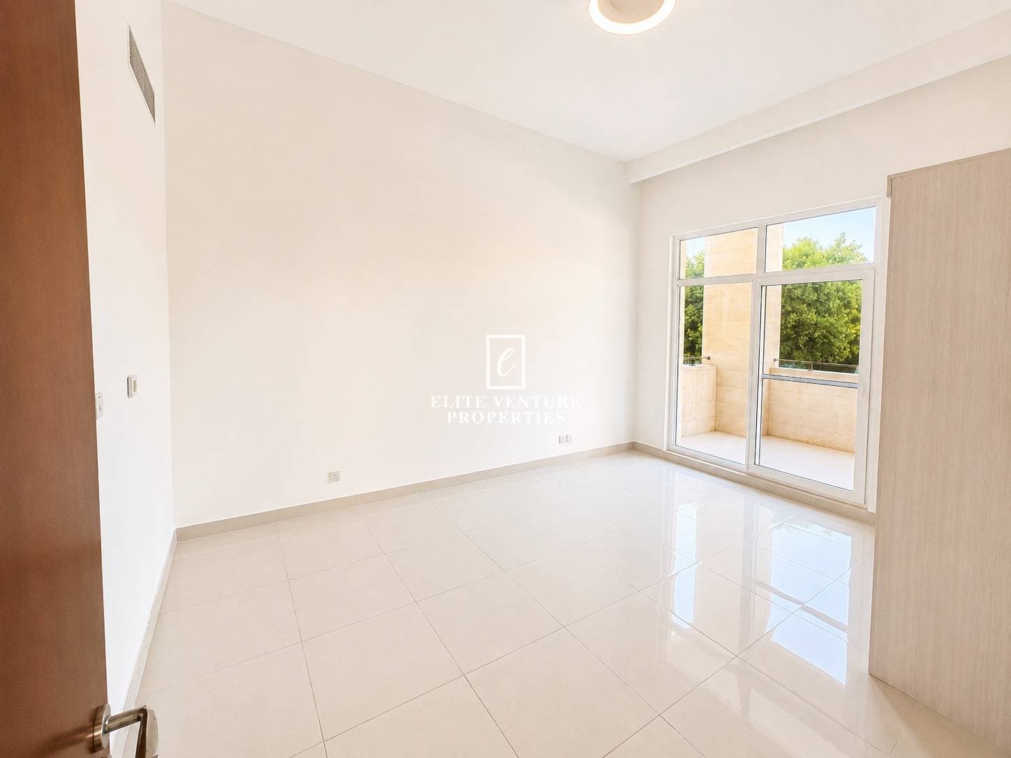 1 Bed Apartment | Modern Layout | Prime Location | Spacious in Easton Court, Dubai 4