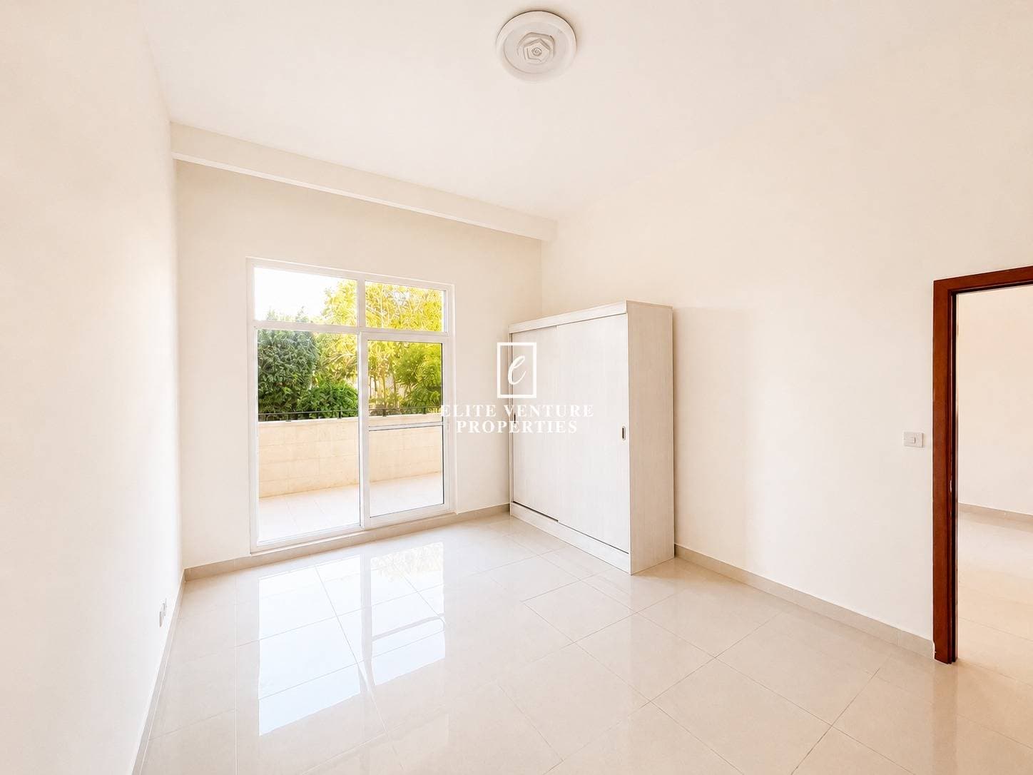 1 Bed Apartment | Modern Layout | Prime Location | Spacious in Easton Court, Dubai 3