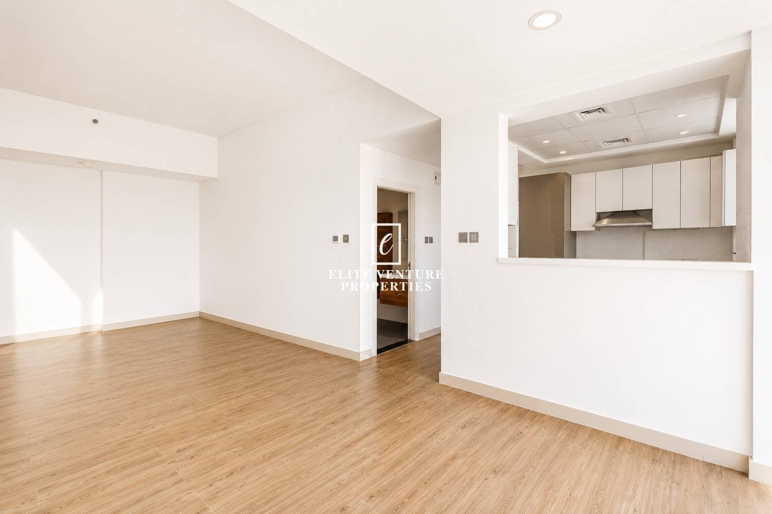 2 Bed Apartment | Spacious | Garden View | Prime Location in Glitz 1, Dubai 2