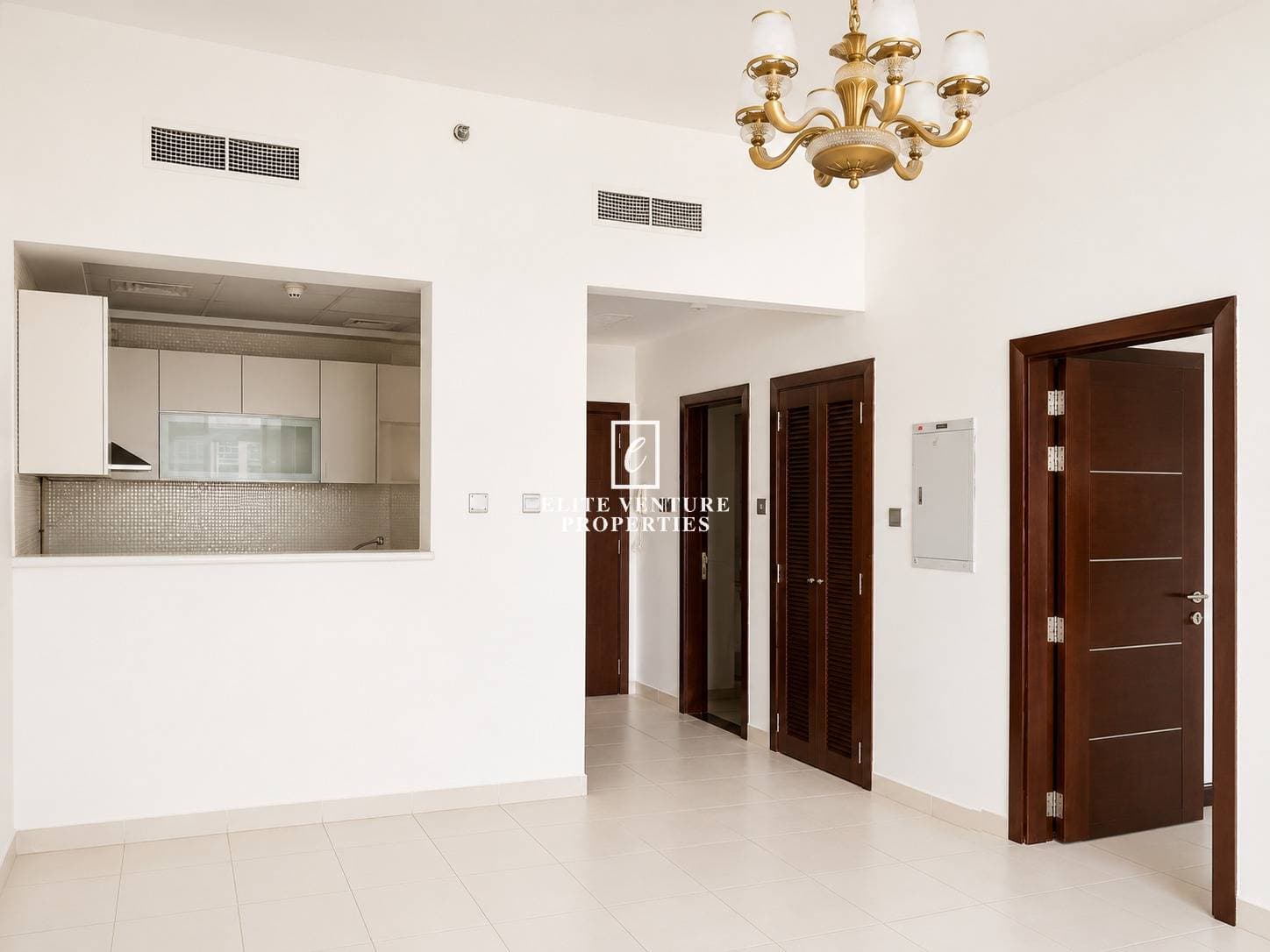 1 Bed Apartment | Well Maintained | Spacious Layout | Prime Location in Glitz 1, Dubai 2
