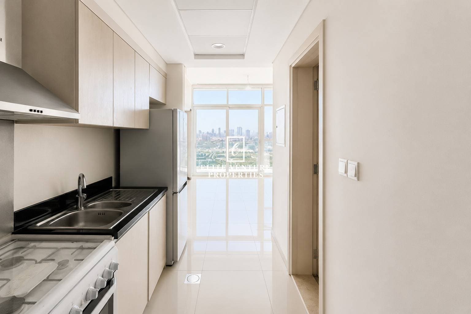 Studio Apartment | Best Offer | Spacious Layout | High Floor in Carson  B, Dubai 5