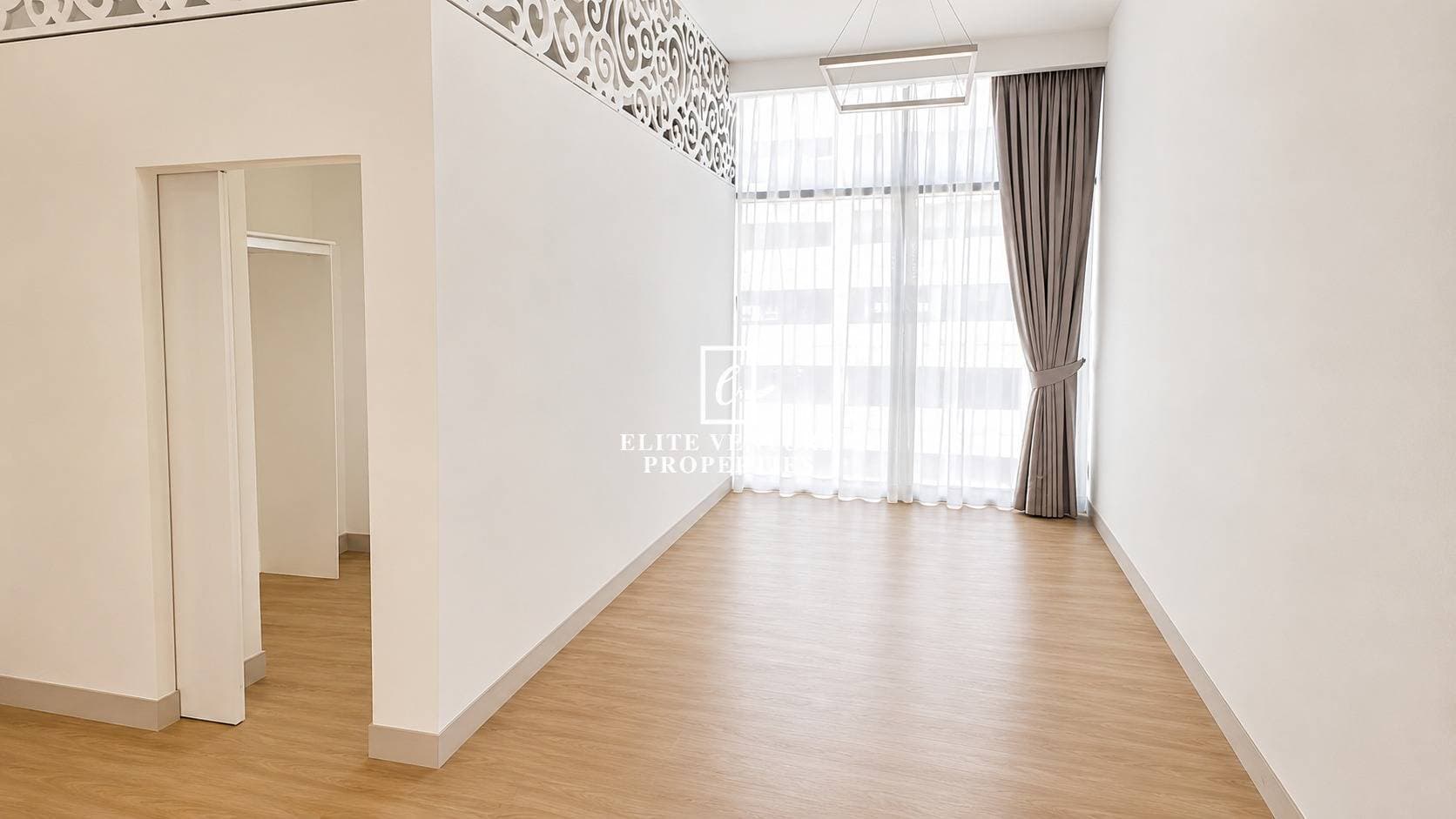 1 Bed Apartment | Prime Location | Spacious | Well Maintained in V2, Dubai 3