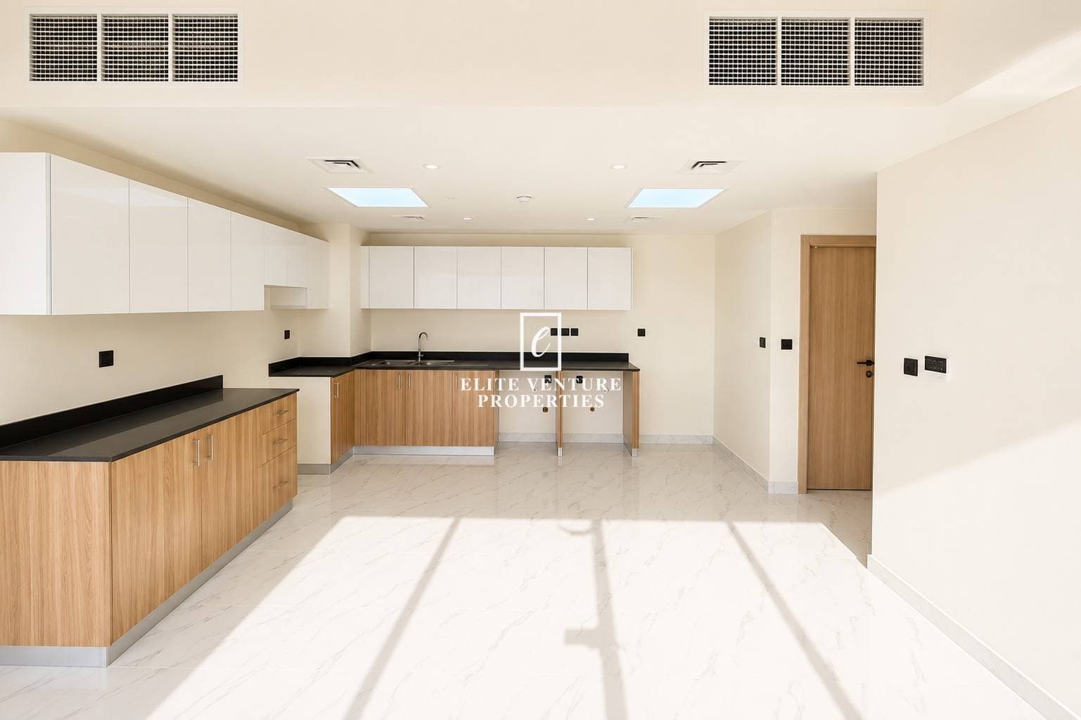 3 Bed Townhouse | Spacious 3BHK | Vacant | Premium Quality in Rukan 3, Dubai 3