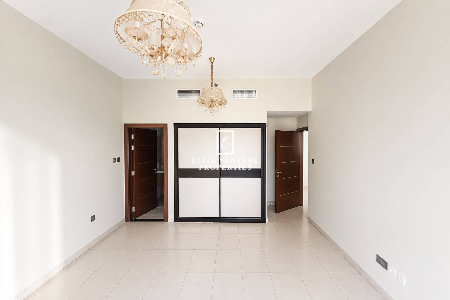 2 Bed Apartment | Spacious Layout | Great Investor | Best Offer in Glitz 1, Dubai 5