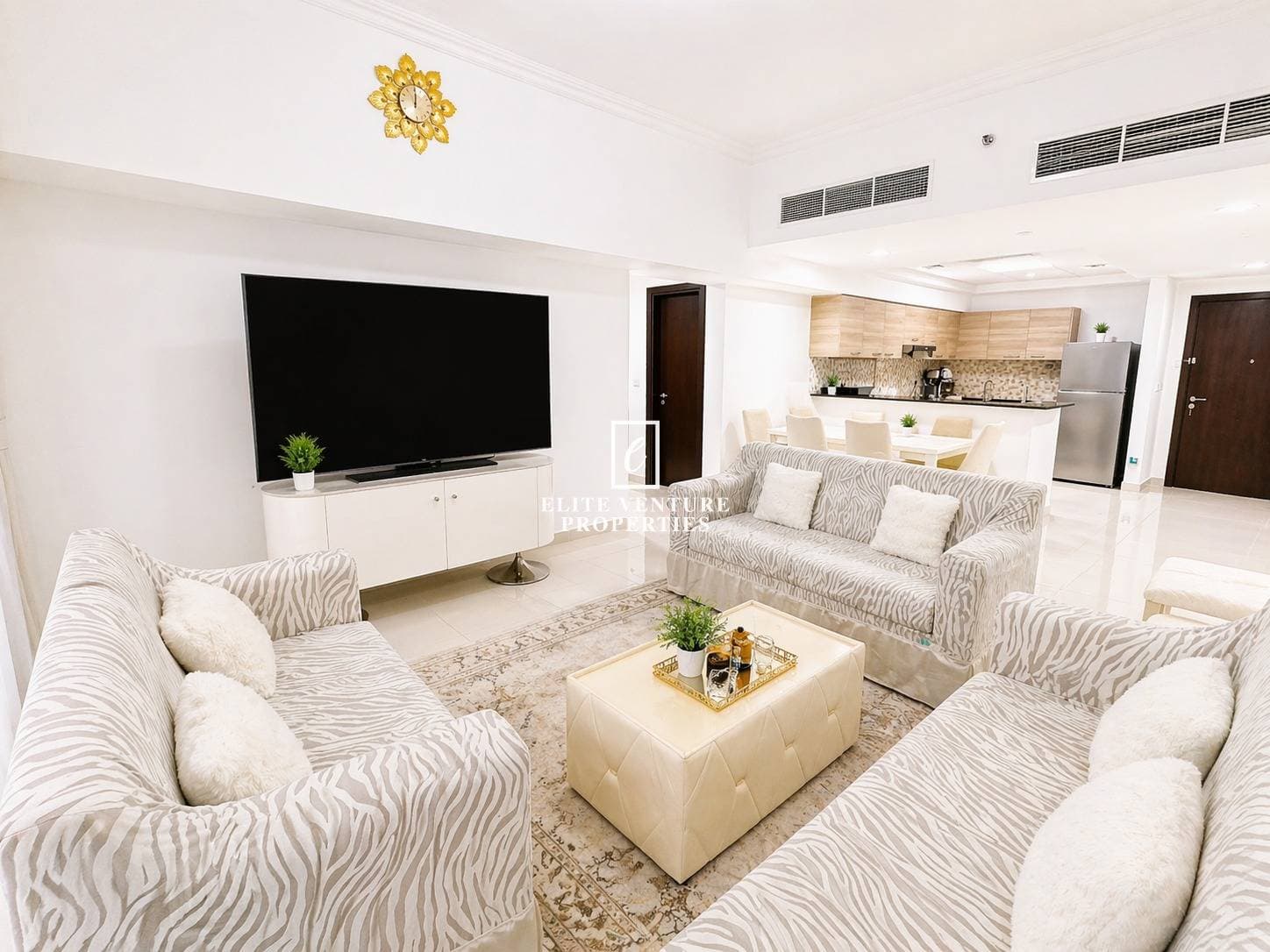 1 Bed Apartment | Fully Furnished | Luxurious Living | High Quality in Arabian, Dubai 4