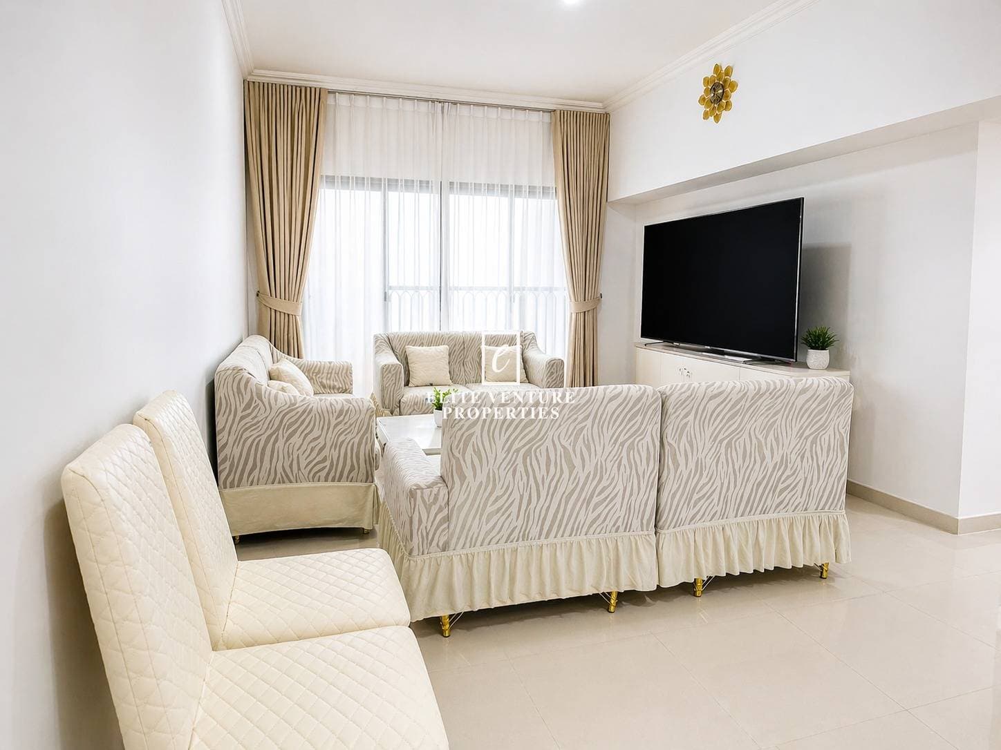 1 Bed Apartment | Fully Furnished | Luxurious Living | High Quality in Arabian, Dubai 2