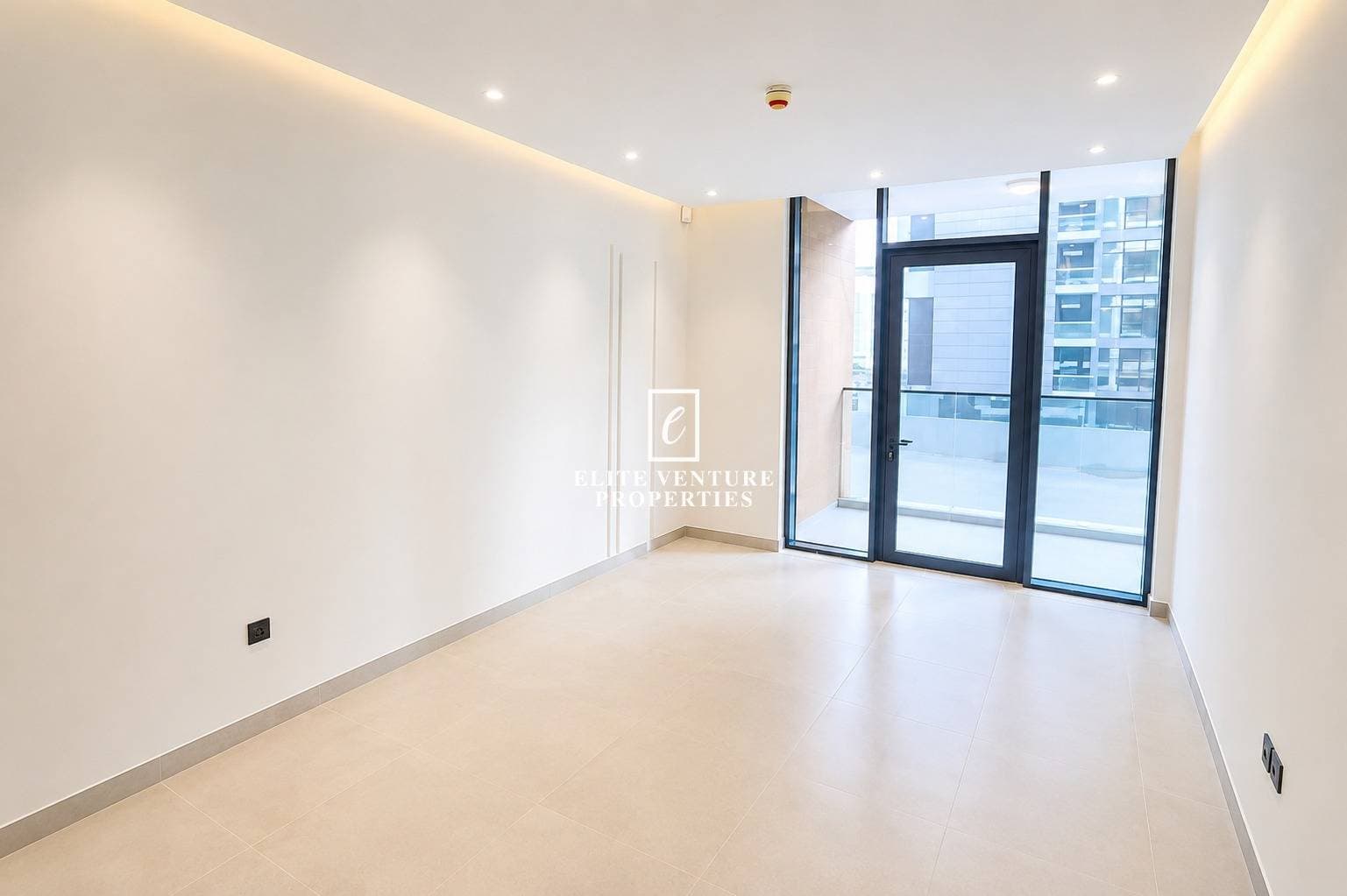 2 Bed Apartment | Huge Layout+storage | Prime Location | Best Offer in Aras Heights, Dubai 3