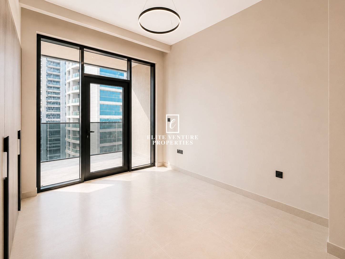 1 Bed Apartment | Huge Layout | Mid Floor | Bright Apartment in Golf Vista Heights, Dubai 3