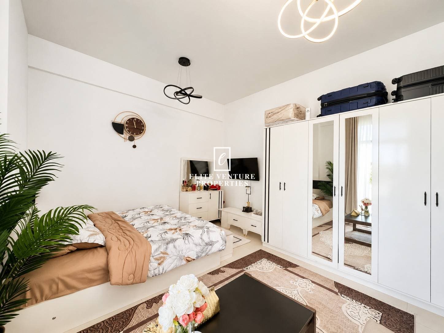 Studio Apartment | Pool View | Modern Unit | Grab It | Prime Location in Candace Aster, Dubai 3