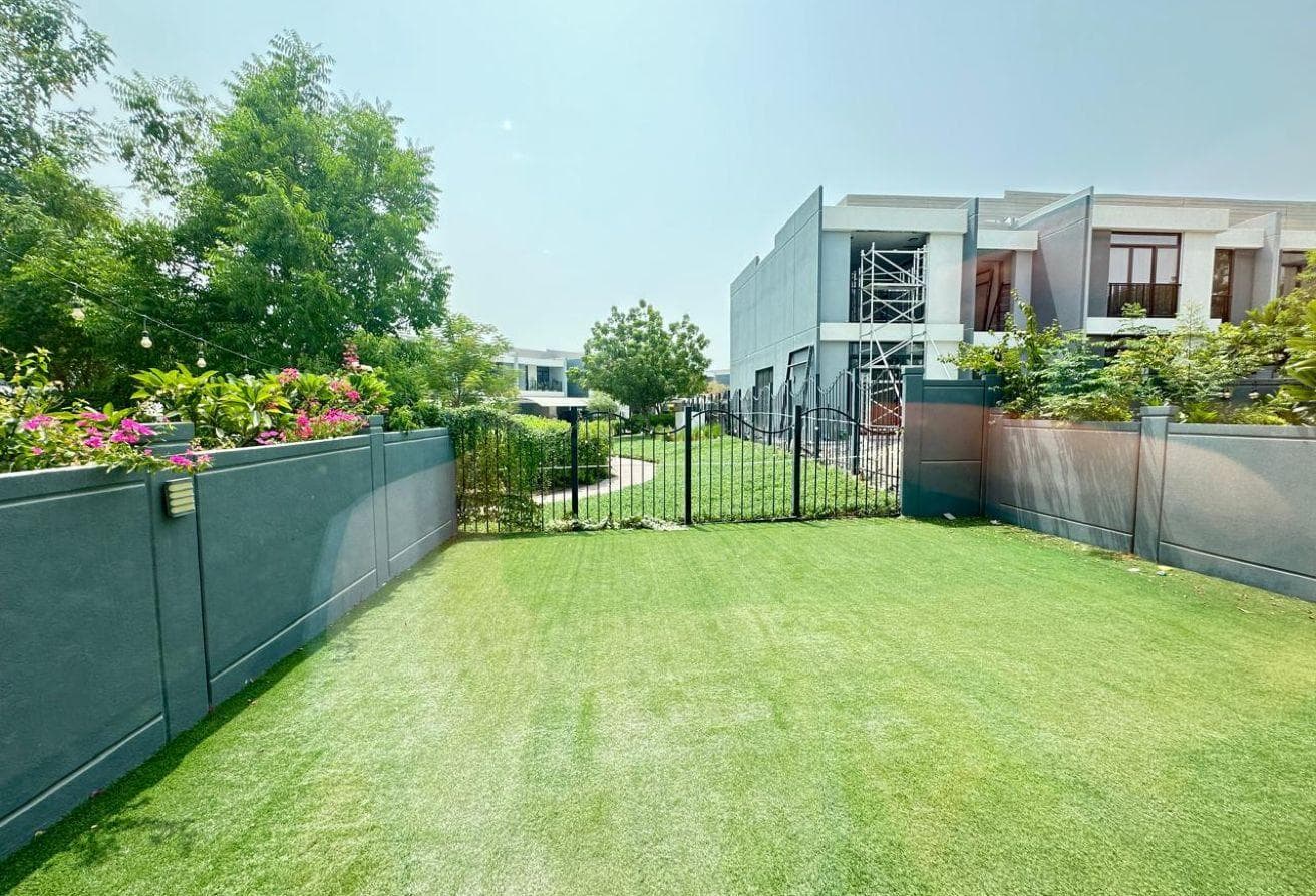 3 Bed Townhouse | Spacious | Prime Location in Green Community Motor City, Dubai