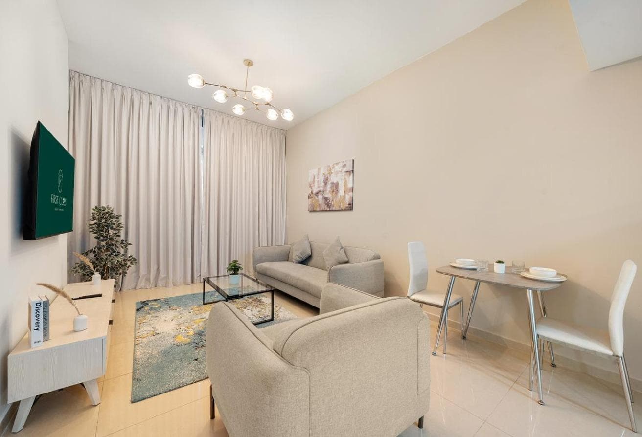 1 Bed Apartment | Rented | Investment Opportunity | Hot Deal in Frankfurt Sports Tower, Dubai