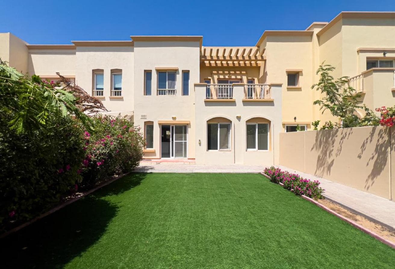 3 Bed Townhouse | Upgraded 3 Bed Th + Study | Vacant on Transfer in The Springs 14, Dubai